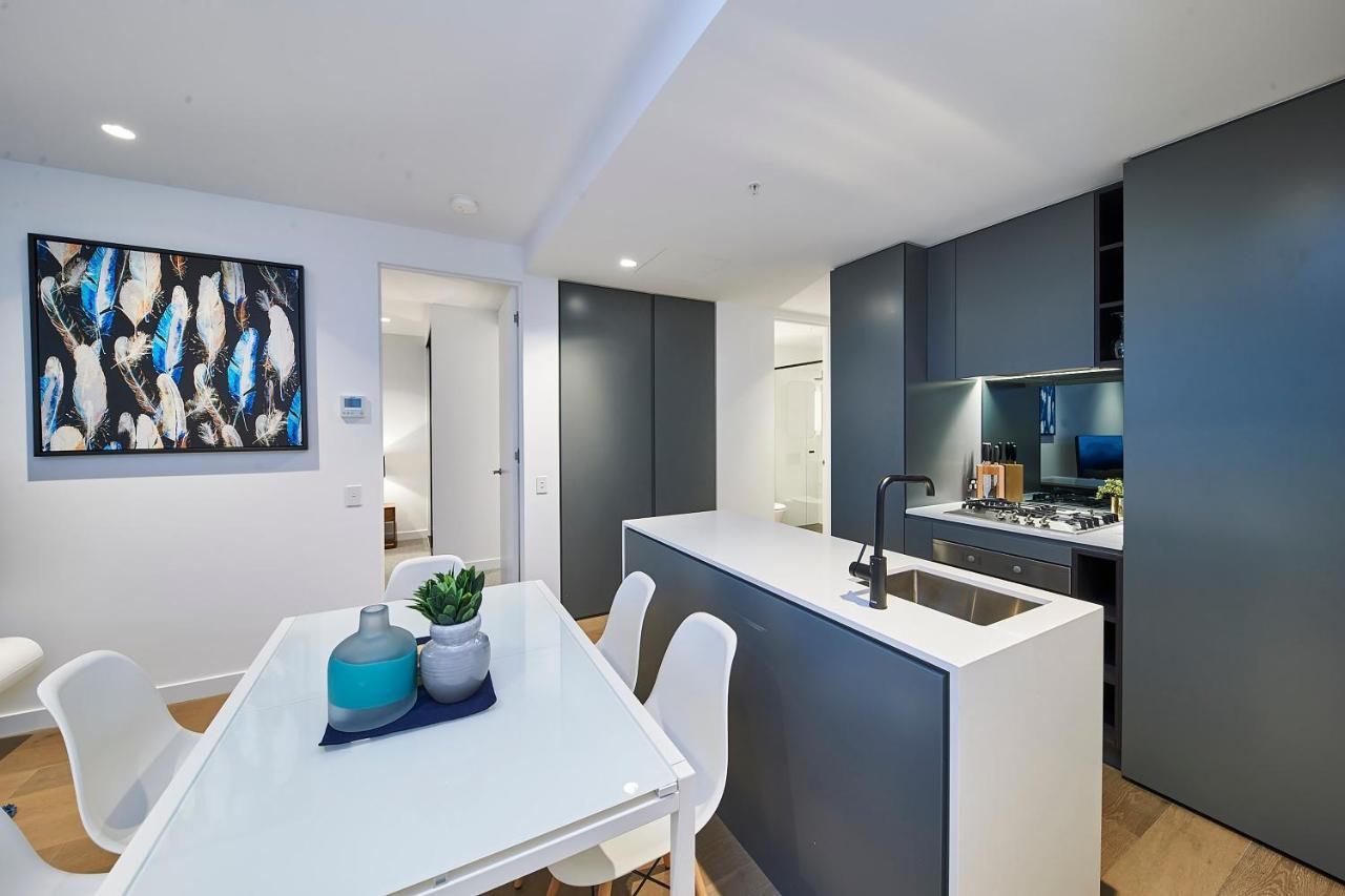 Mega Style Apartments Victoria One Melbourne City Exterior foto