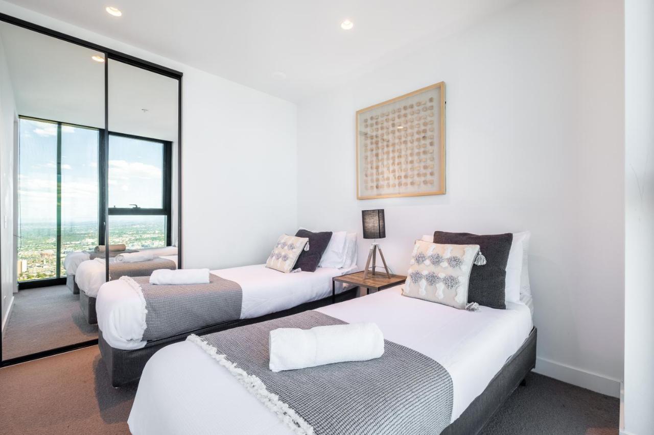 Mega Style Apartments Victoria One Melbourne City Exterior foto
