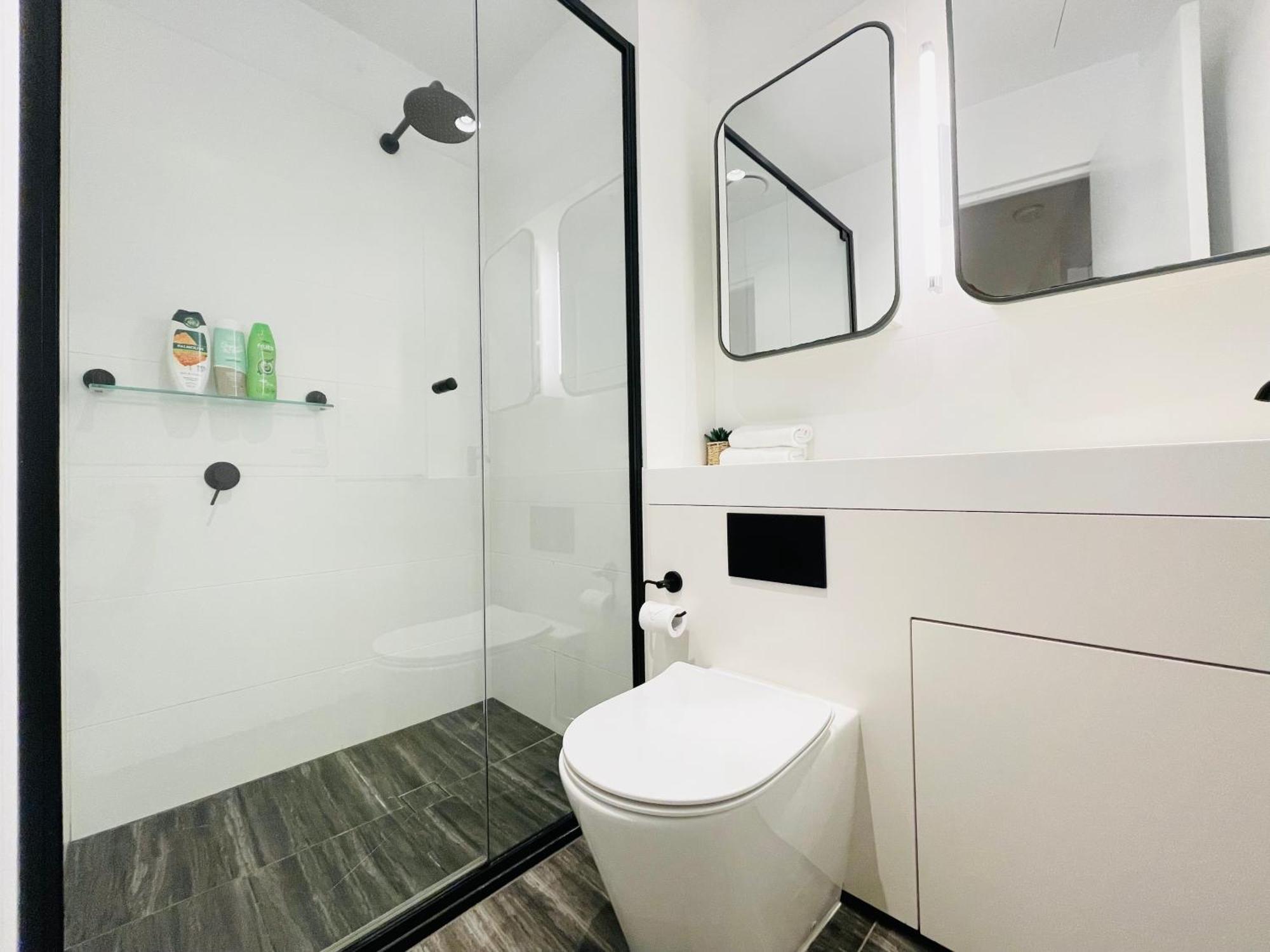 Mega Style Apartments Victoria One Melbourne City Exterior foto
